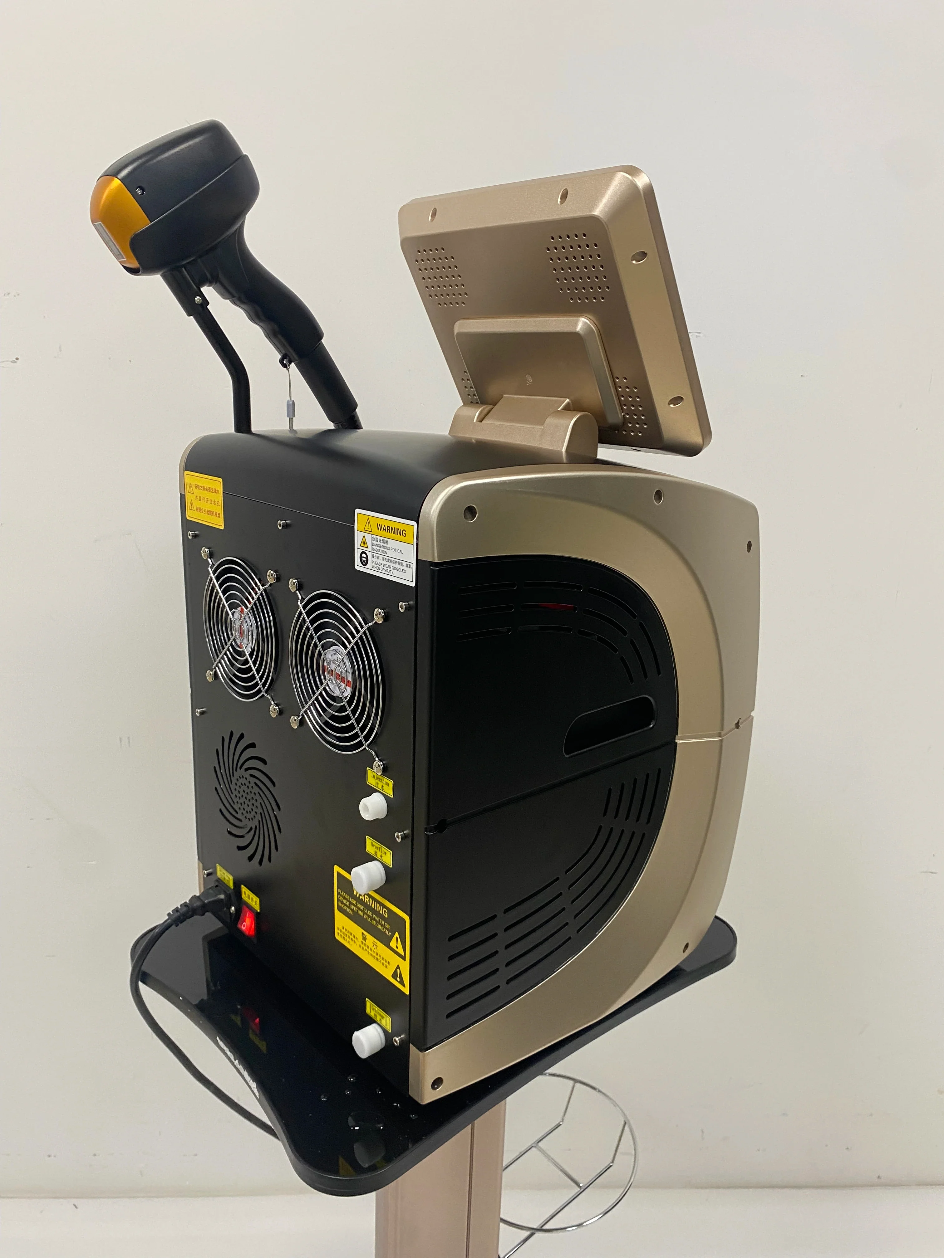 Best 808nm Diode Laser Remove Hair Machine Ice Titanium 808 755 1064nm Diode Laser For Hair Removal Face Body Removal Hair - Image 4