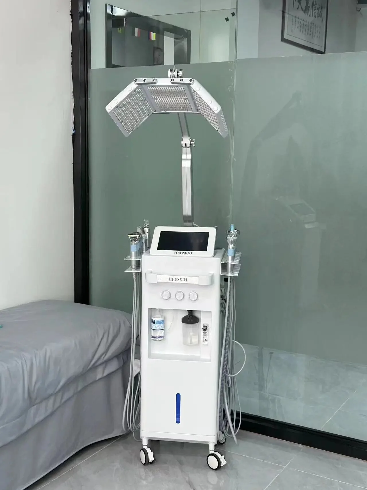 Multifunctional 14 in 1 Pore Cleansing Skin Rejuvenation Diamond Aqua Oxygen Jet Facial Lifting Peeling Beauty Machine - Image 3