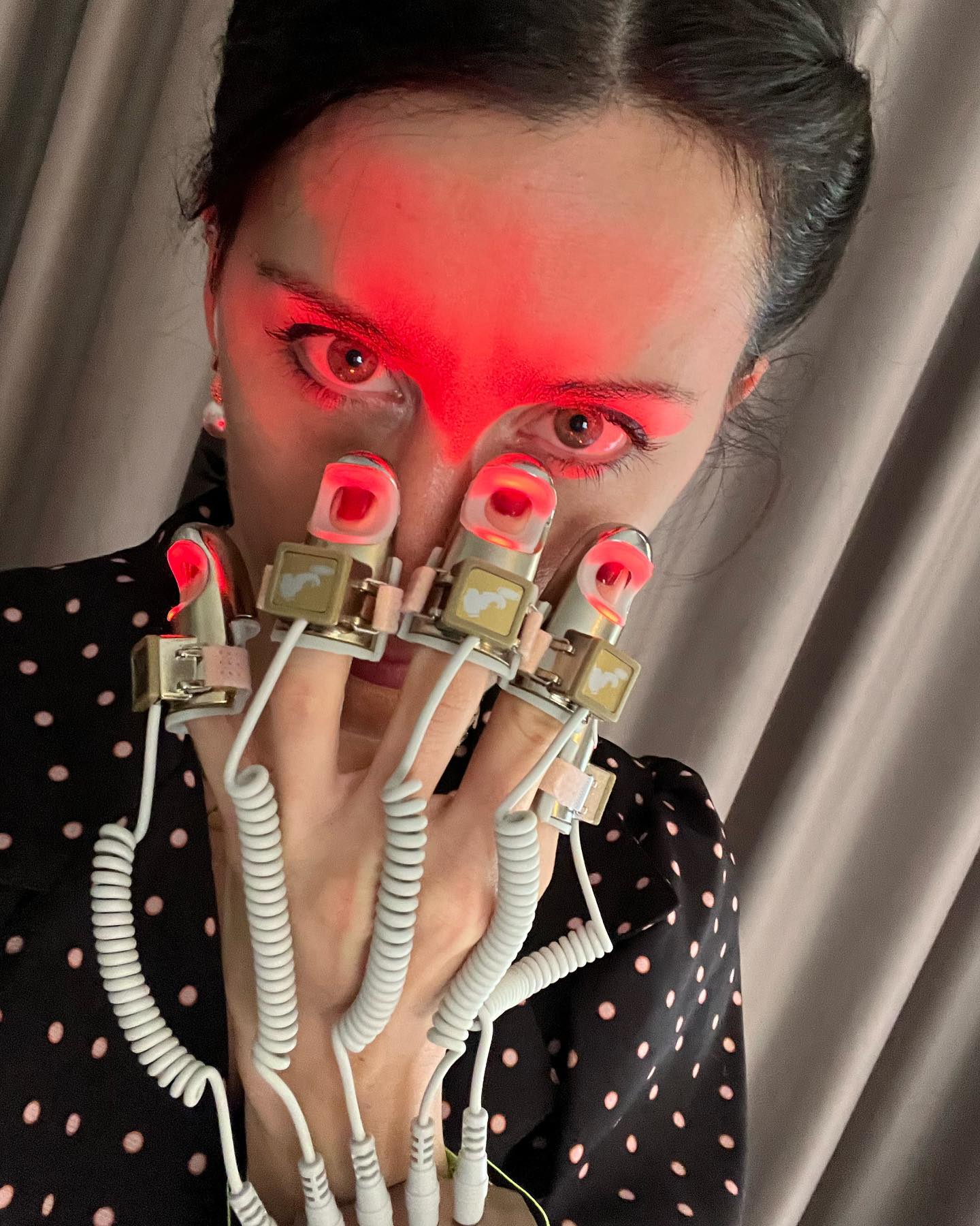 NEW Face Lifting Body Massager Radio Frequency Microcurrent Golden Finger RF EMS Beauty Machine Gravitational Diamond Finger - Image 7