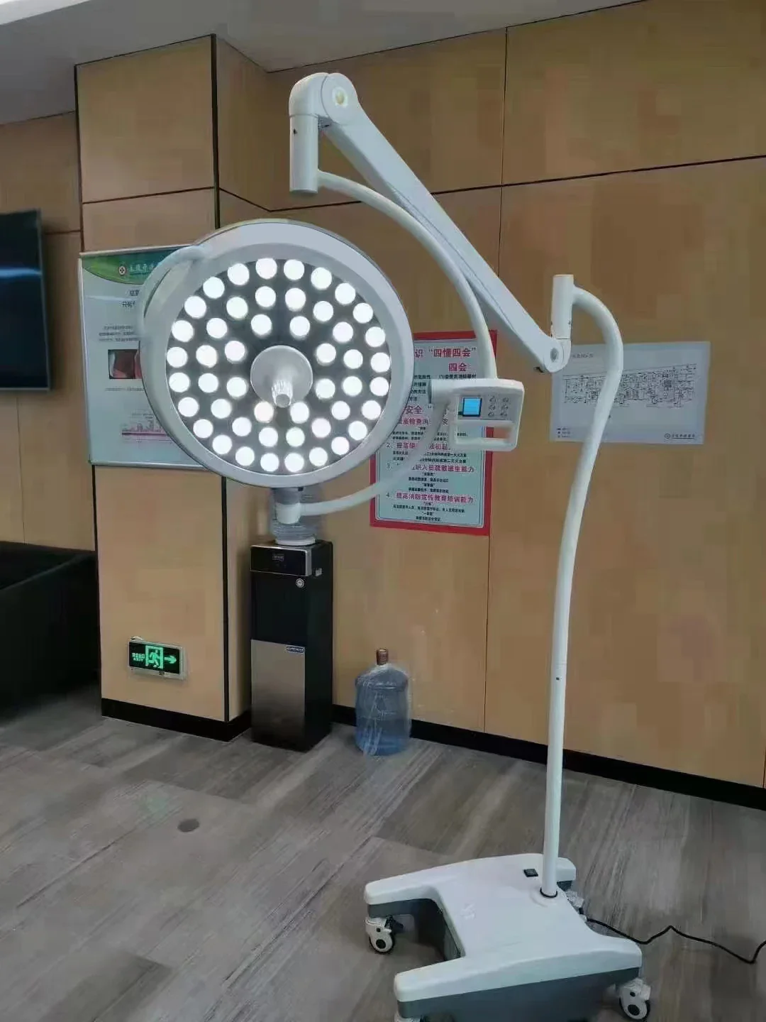 Portable Mobile Electric Operating Room Surgery Light Shadowless LED Surgical Lamps